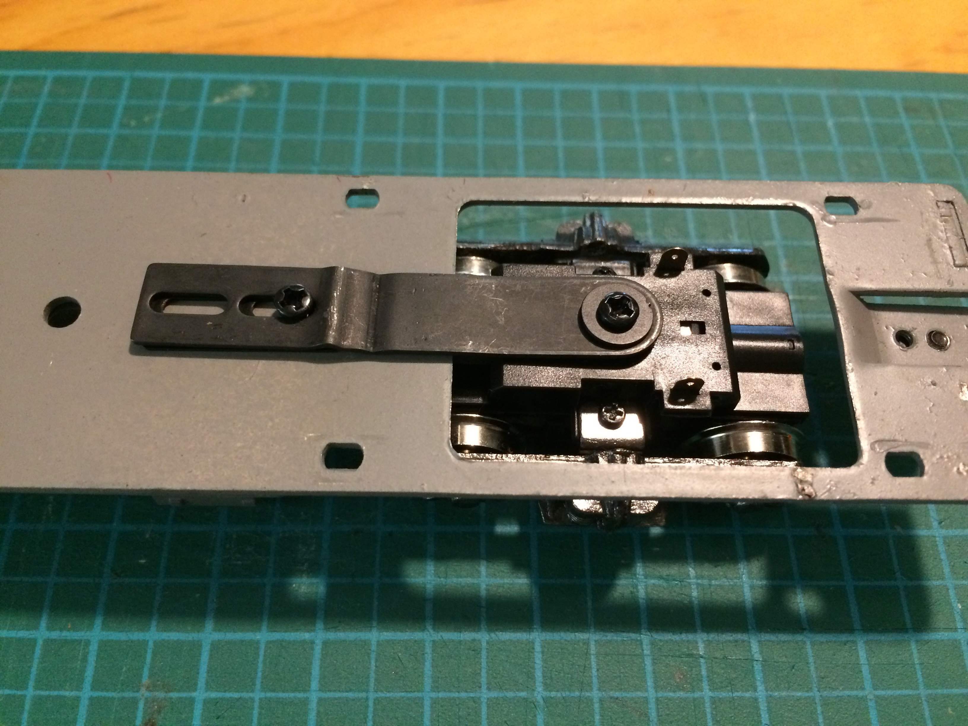 インサイドギアを天賞堂コアレスパワートラックに交換（その2）: 平凡